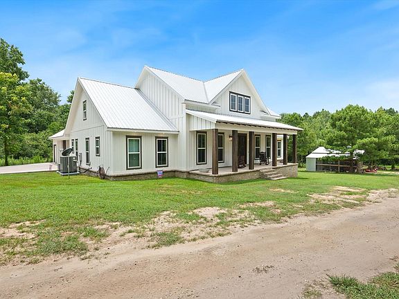 4th image of 241 Steele Rd