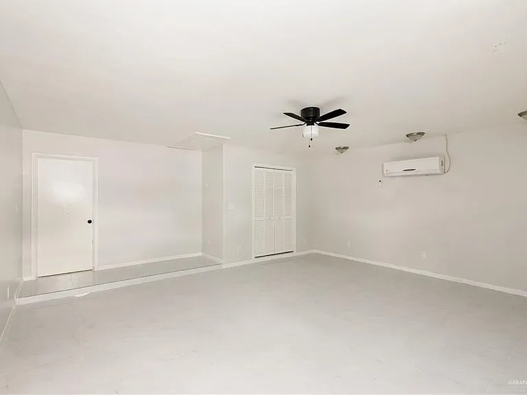 822 Diana Dr #A — Photo 15