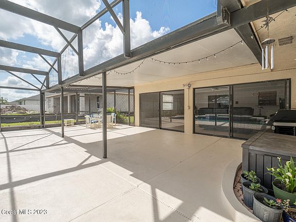 5th image of 20345 Majestic St
