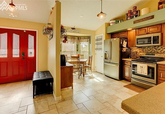 4th image of 7930 Manston Dr