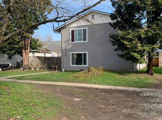 1028 8th Ave APT 2, Longview, WA 98632