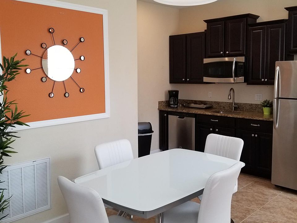 1st image of 1928 Thetford Cir #1