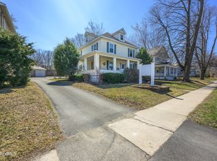 92 Elm St, Pittsfield, MA 01201