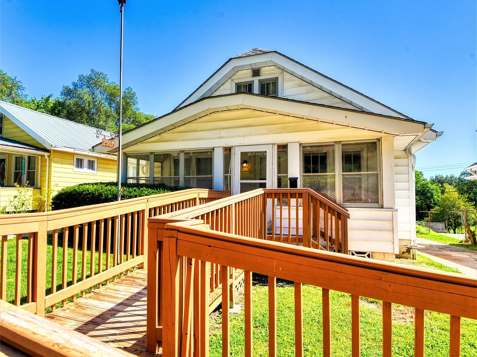 3 bed, 1170 sqft, $1,795 — Photo 1