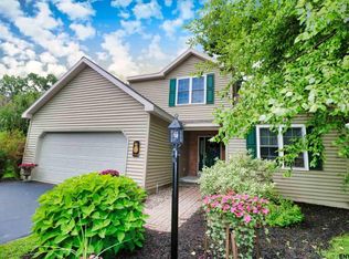 24 Cassidy Dr, Saratoga Springs, NY 12866