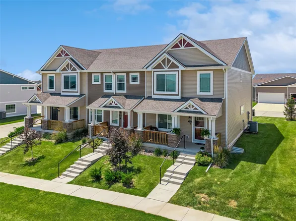 1283 S 91st St, West Des Moines, IA 50266