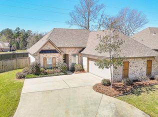 609 Greenfield Ridge Dr E, Brandon, MS 39042
