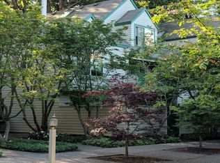 2825 NW Upshur St APT B, Portland, OR 97210