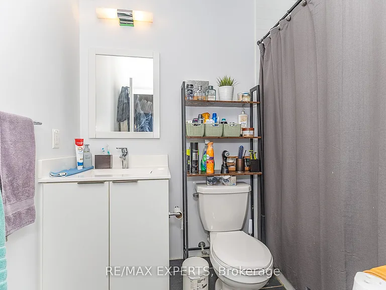 30 Shore Breeze Dr #1215 — Photo 9