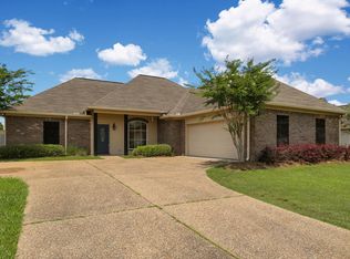 311 Red Cedar Dr, Brandon, MS