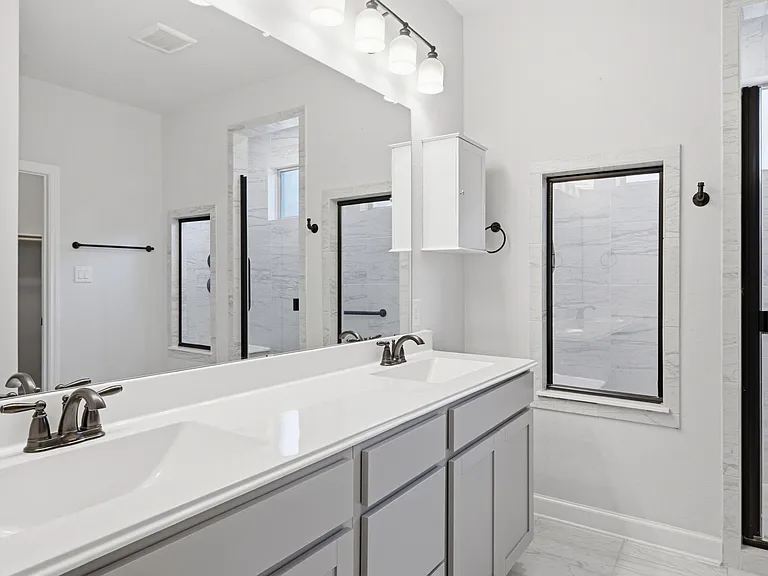 121 Wickersham — Photo 31