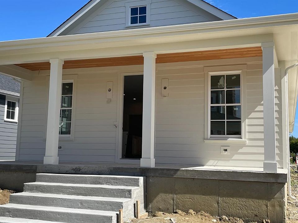 1st image of 369 Bailey St