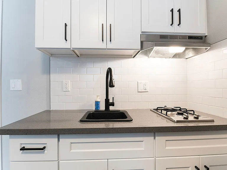 Casas On Cordova Street Apartments — Photo 21