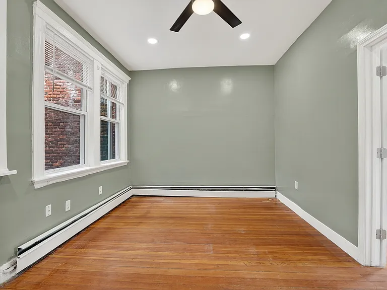 129 Harrishof St #3 — Photo 5