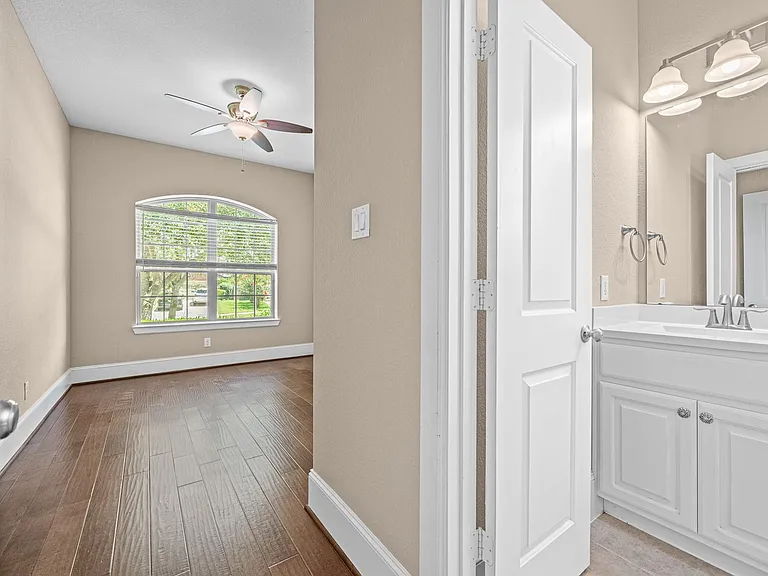 2907 Jadestone Ln — Photo 6