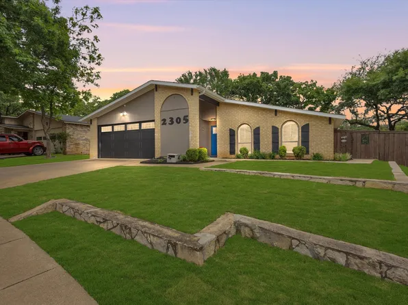 2305 Cherry Blossom Ln, Bedford, TX 76021