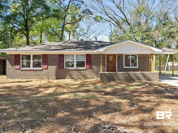 672 Tarawa Dr, Mobile, AL 36609