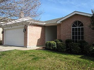 8800 Limestone Dr, Fort Worth, TX 76244