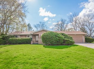5450 S Magellan Dr, New Berlin, WI 53151