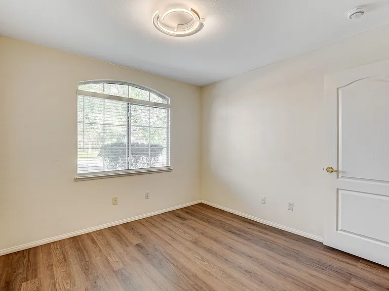 1371 Aultman Ct — Photo 16