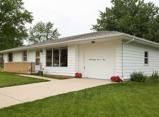 2503 N Mission Rd, Peoria, IL 61604