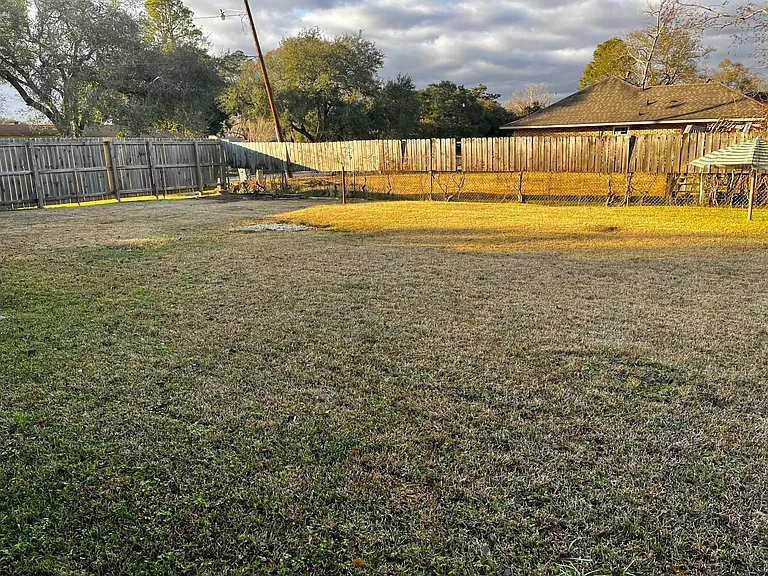 4615 Lorraine St — Photo 12