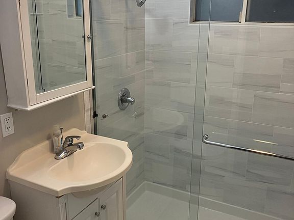 3rd image of 231 Price St #2