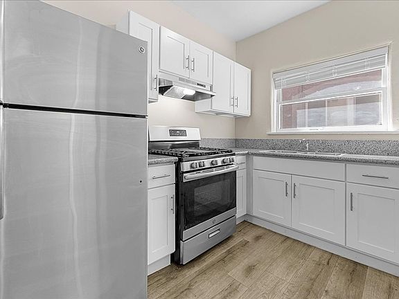 4th image of 118 N Westmoreland Ave APT 205
