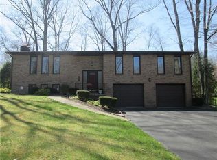 207 Cherokee Dr, Butler, PA 16001