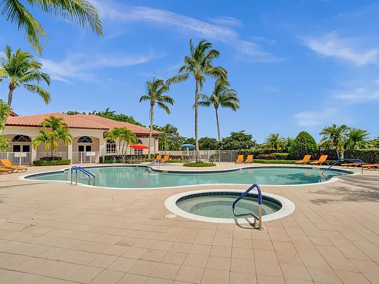 9655 Campi Dr — Photo 34