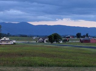 588 Skyway Dr, Chuckey, TN 37641