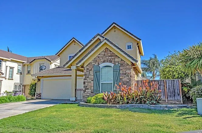 2290 Gibralter Ln photo 1
