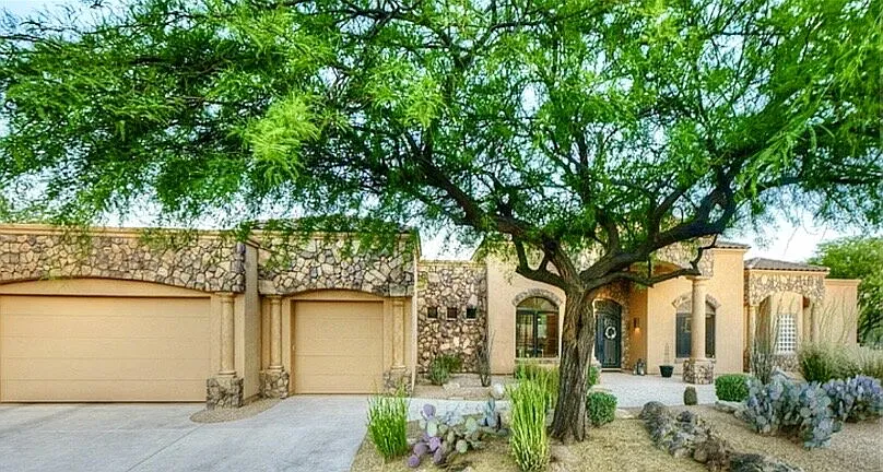 5 bed, 3.5 bath, 3978 sqft, $5,000 — Photo 1