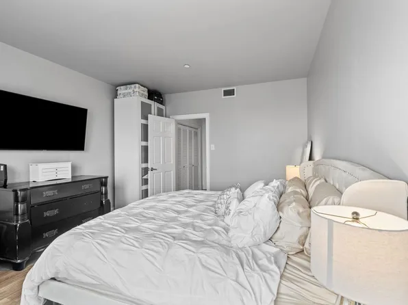 100 Shearwater Ct East image 14 of 36