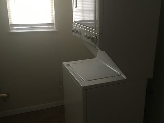5th image of 6440 Diamond Ave