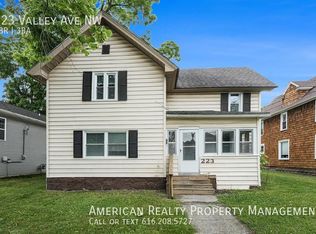 223 Valley Ave NW, Grand Rapids, MI 49504