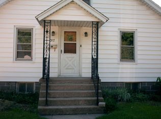 317 N Fair St, Champaign, IL 61821