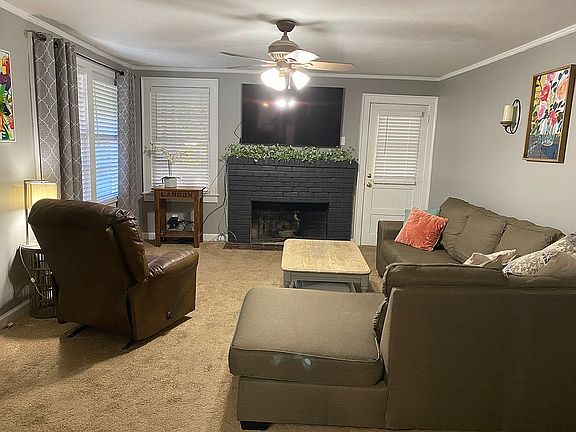 3rd image of 506 W Alden Ave