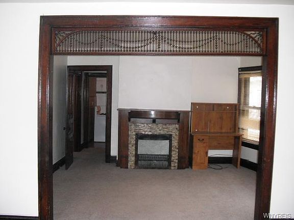3rd image of 2259 S Park Ave