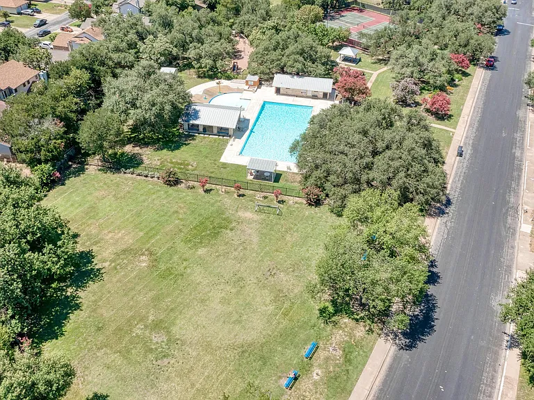 12408 Deer Falls Dr #B — Photo 33