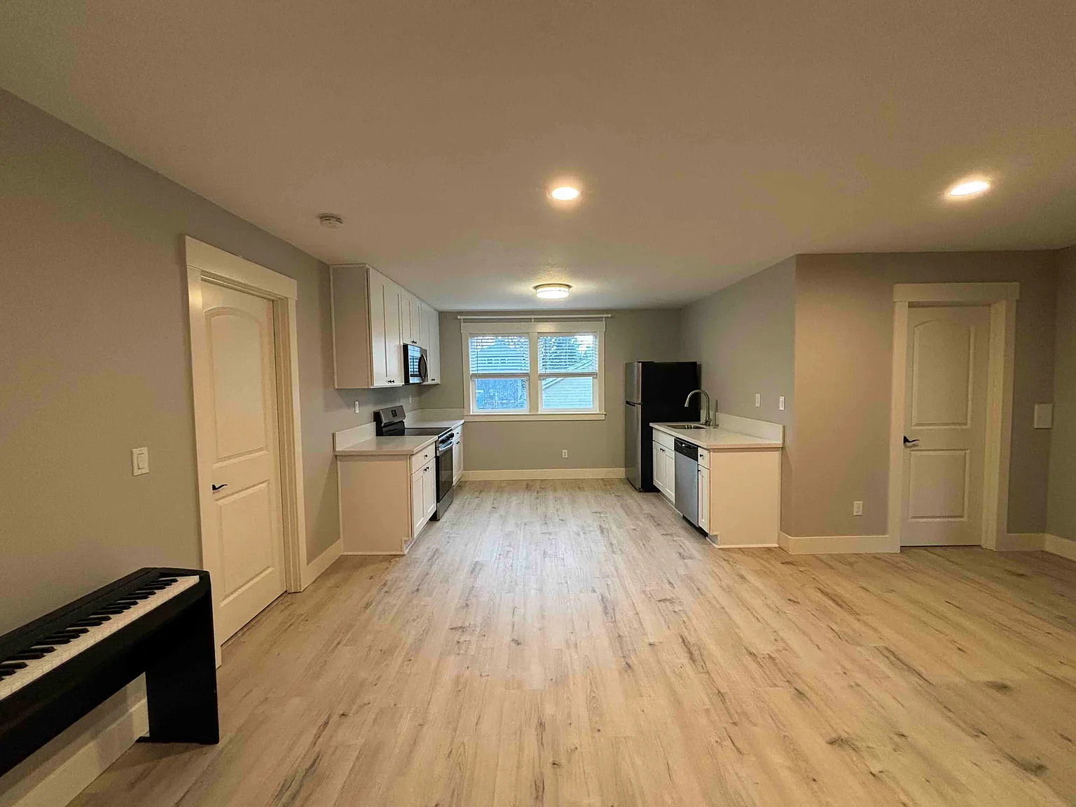 2 bed, 1068 sqft, $1,995 — Photo 3