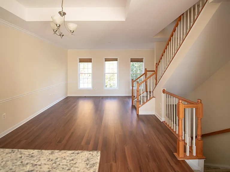 1431 N Scott St — Photo 11