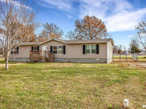 342 N Walnut St, Du Quoin, IL 62832