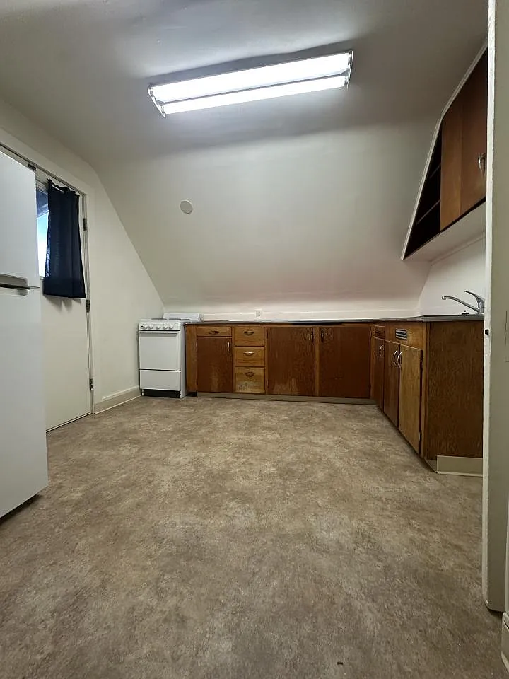 1 bed, 1.0 bath, $725 — Photo 1