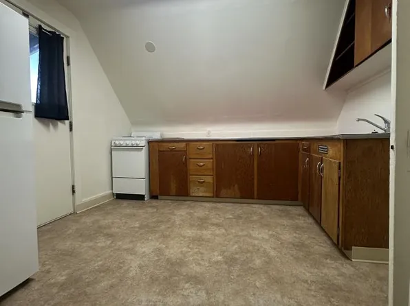 108 N 23rd St APT 2, Billings, MT 59101