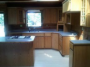 2nd image of 902 Rock Springs Rd