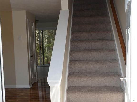 5th image of 16 General Hobbs Rd Unit 1