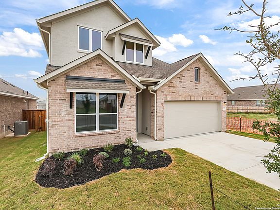 3rd image of 653 Broomsedge St