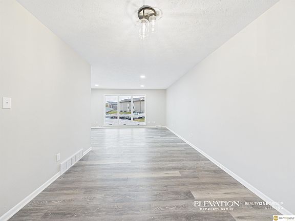 4th image of 3715 Gayle Ave