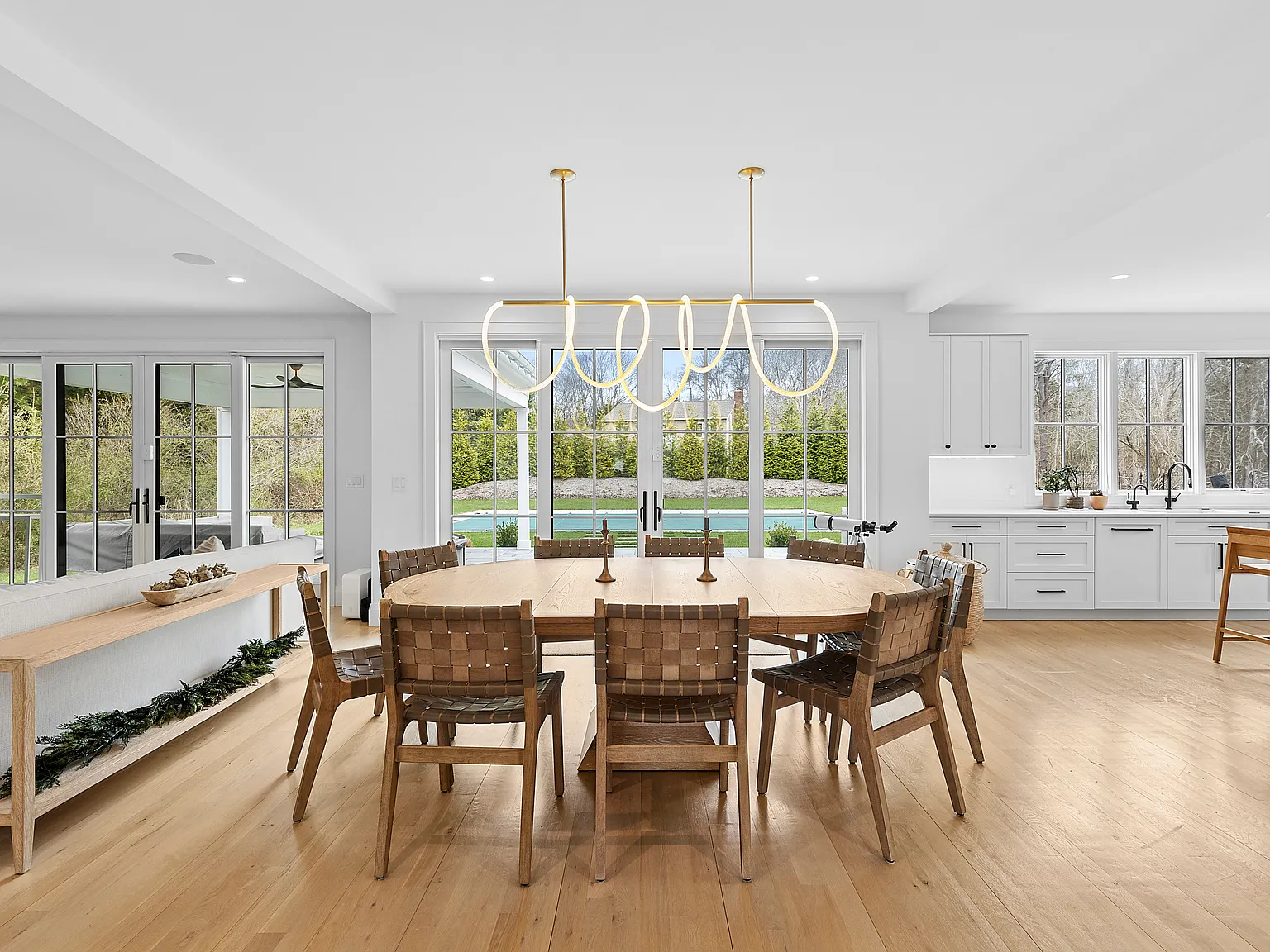 Stylish Westhampton Summer Rental — Photo 4